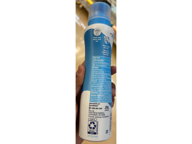 Secret Outlast Sweat & Odor Antiperspirant / Deodorant Dry Spray, Completely Clean, 4.1 oz/116 g