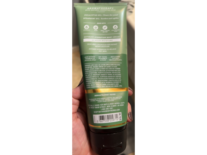 Bath & Body Works Stress Relief Hydration Body Cream, Eucalyptus + Spearmint, 8 fl oz/226 g