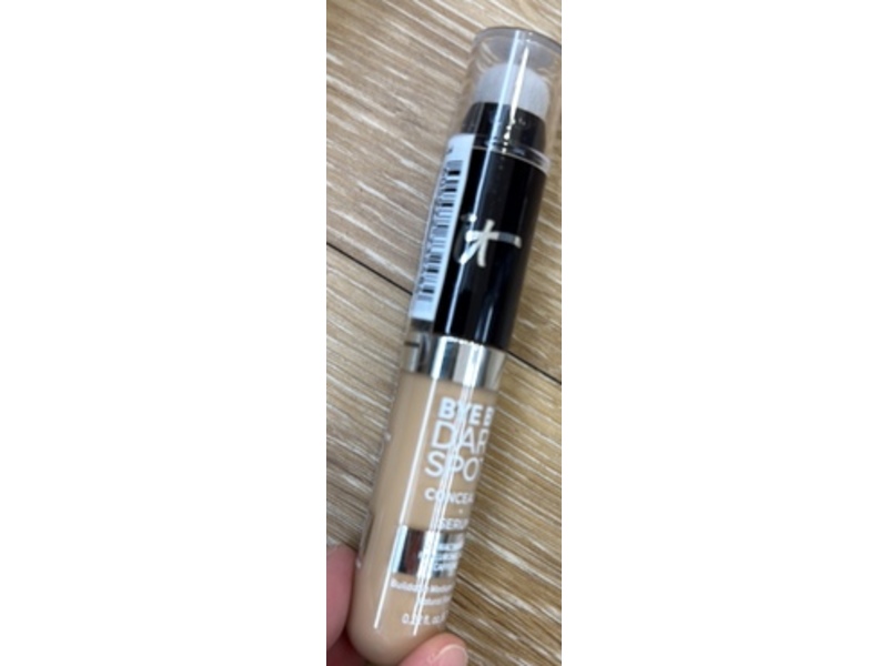 It Cosmetics Bye Bye Dark Spots Concealer + Serum, 32 Medium Warm, 0.22 fl oz/6.7 mL