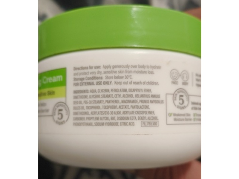 Cetaphil Moisturizing Cream, Dry to Normal, Sensitive Skin, 250 g