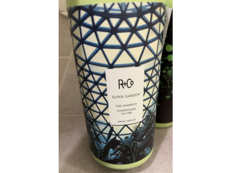 R+Co Super Garden CBD Shampoo, 33.8 fl oz/1000 mL