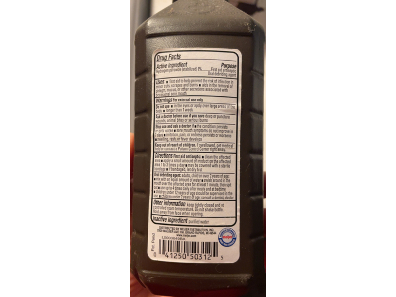 Meijer First Aid Antiseptic, Hydrogen Peroxide, 16 fl oz/473 mL