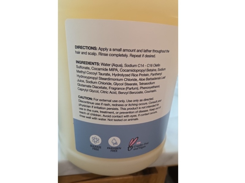 Ginger Lily Farms Salon Formula Va-Va Volume PRO Volumizing Shampoo, 128 fl oz/3.78 L