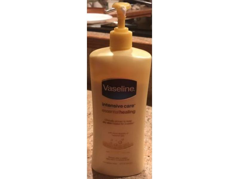 Vaseline Essential Healing Body Lotion, Intensive Care, 32 fl oz/947 mL