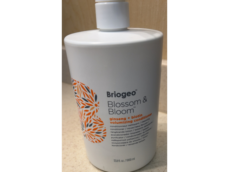 Briogeo Blossom & Bloom Volumizing Shampoo, Ginseng + Biotin, 33.8 fl oz/1000 mL