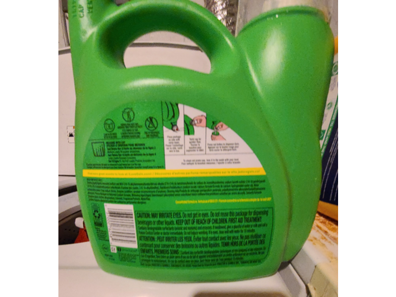 Gain + Aroma Boost Liquid Laundry Detergent, Blissful Breeze, 32 Loads, 138 fl oz/4.08 L