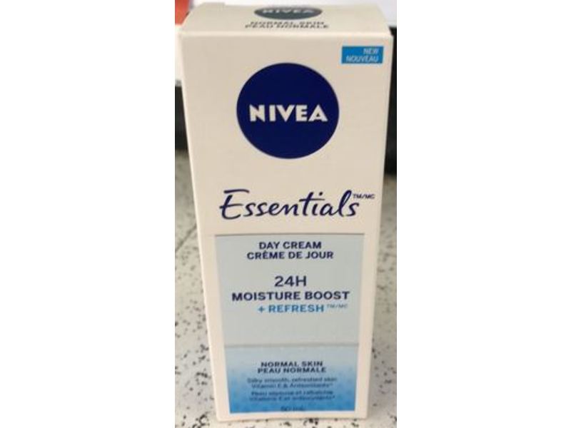 Nivea Moisture Boost Day Cream, Essentials, 50 mL