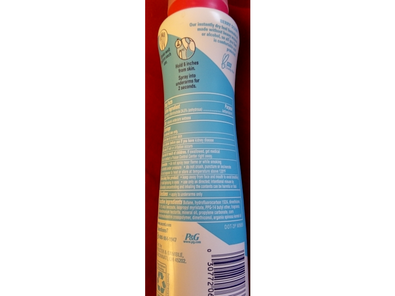 Secret Weightless Dry Antiperspirant Deodorant Spray, Refreshing Berry + Argan Oil, 4.1 oz/116 g