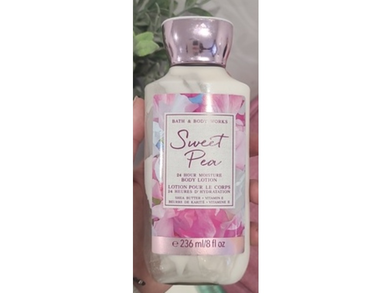Bath & Body Works Moisture Body Lotion, Sweet Pea, Shea Butter + Vitamin E, 8 fl oz/236 mL