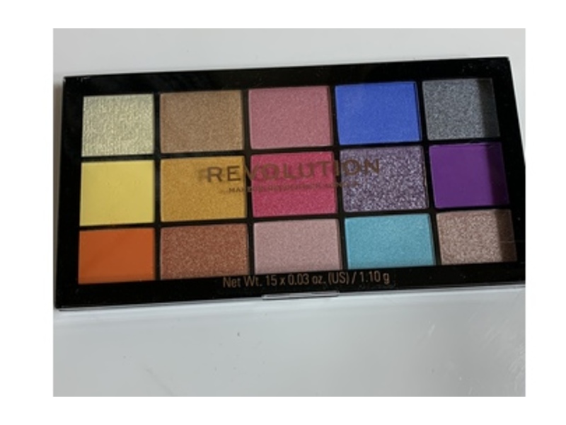 Revolution Beauty Eyeshadow Palette, Sprinted Love, 0.03 oz/1.10 g
