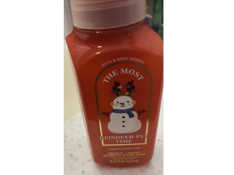 Bath & Body Works The Most Reindeer Fultime Gentle + Clean Foaming Hand Soap, Toasted Vanilla Chai, 8.75 fl oz/259 mL, 2 Pack
