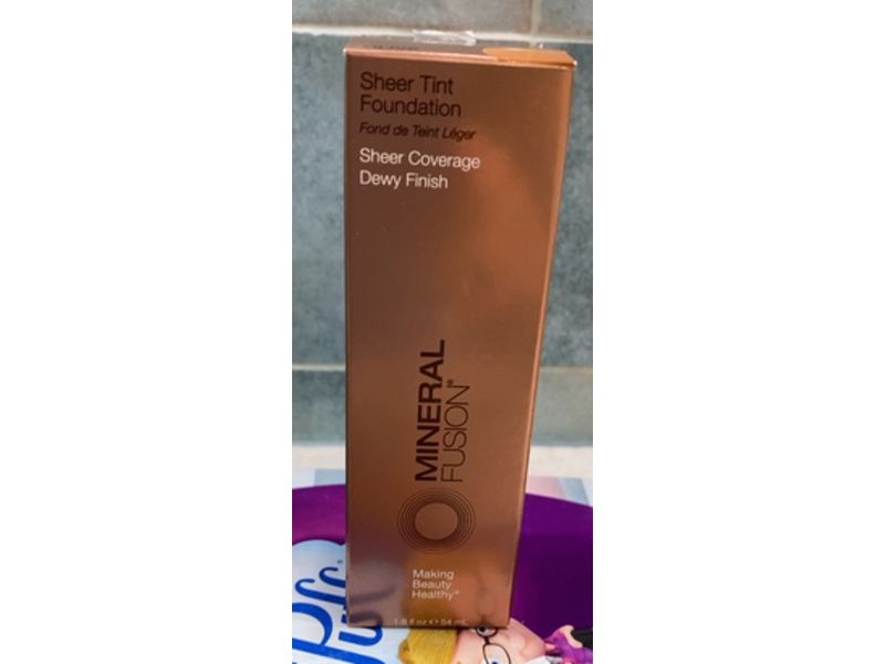 Mineral Fusion Sheer Tint Foundation, Olive, 1.8 fl oz/54 mL