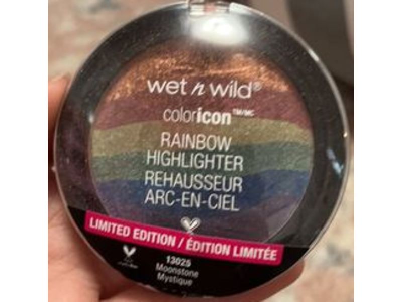 Wet N Wild Color Icon Rainbow Highlighter, Moonstone Mystique, 0.21 oz/6.2 g