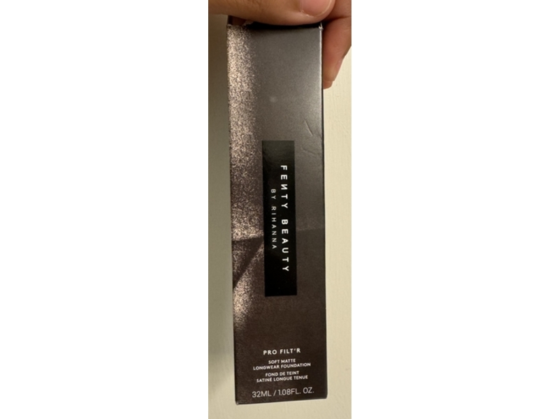 Fenty Beauty By Rihanna Pro Filt'r Soft Matte Longwear Foundation, 330 - Medium With Warm Golden Undertones, 1.08 fl oz/32 mL