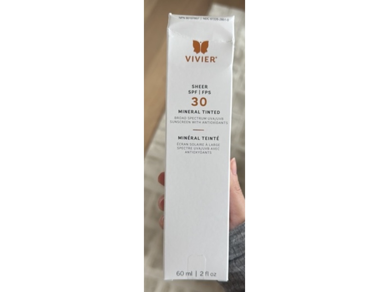 Vivier Sheer Tinted Sunscreen, SPF 30, 2 fl oz/60 mL