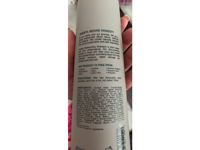 Onesta Moisturizing Shampoo With Made With Plant-Based Aloe Blend, 16 fl oz/473 mL