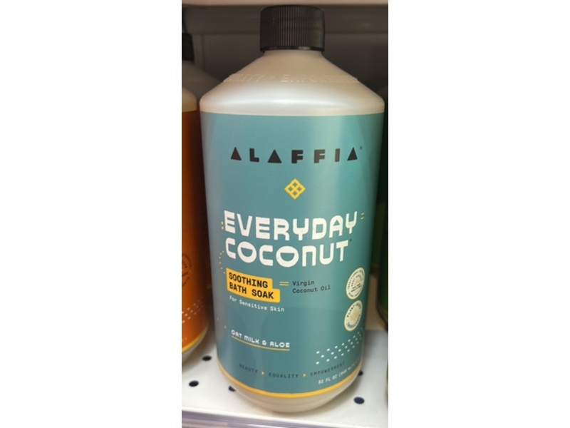 Alaffia Everyday Coconut Soothing Bath Soak, Oatmilk & Aloe, 32 fl oz/946 mL
