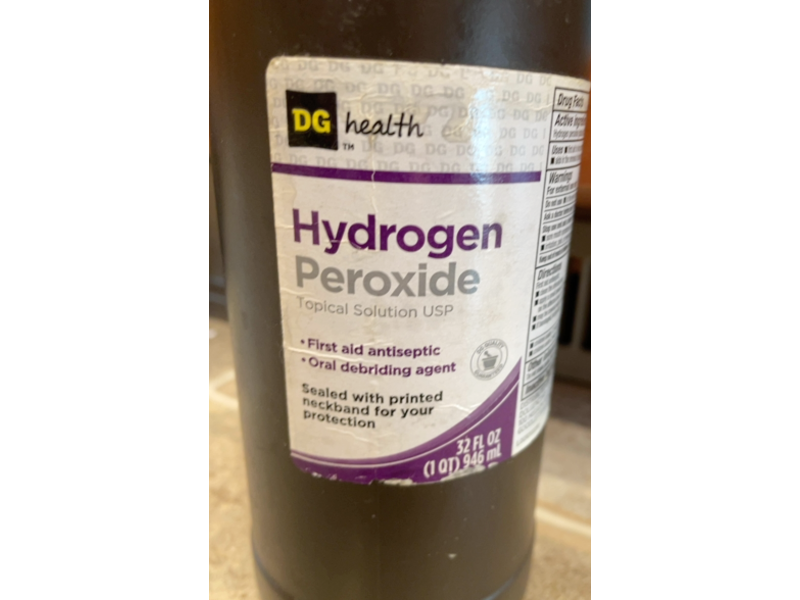 DG Health Hydrogen Peroxide Antiseptic Solution, 32 fl oz/946 mL