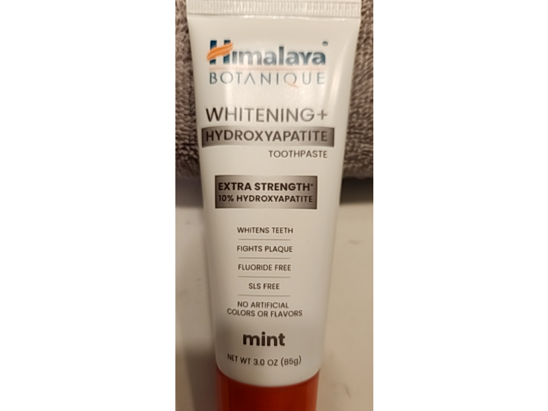 Himalaya Botanique Whitening+ Hydroxyapatite Toothpaste, Mint, 3.0 oz/85 g