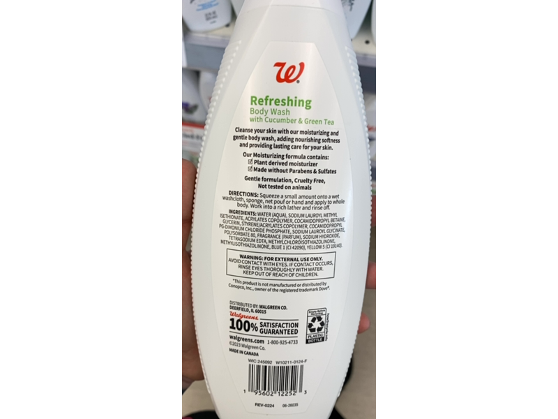 Walgreens Refreshing Body Wash, Cucumber & Green Tea, 22 fl oz / 651 mL
