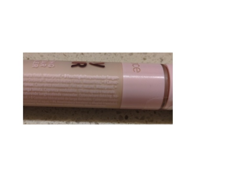 Essence Silky Blur Hydrating Longwear Concealer, 50, 0.33 fl oz/10 mL