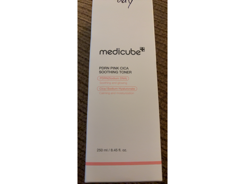 Medicube PDRN Pink Cica Soothing Toner, 8.45 fl oz/250 mL