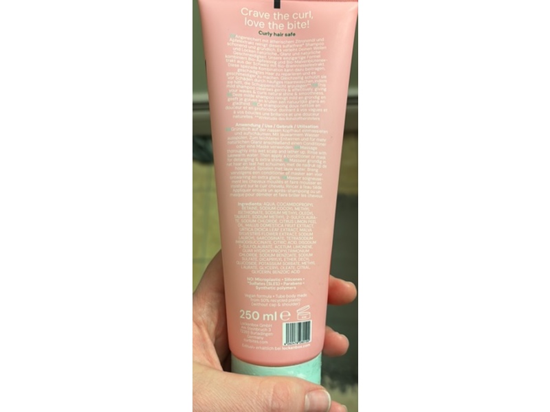 Curl Bites Refreshing Weightless Shampoo, 250 mL