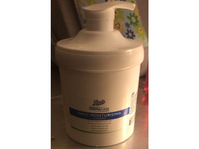 Boots DermaCare Daily Moisturizing Cream, 500 mL