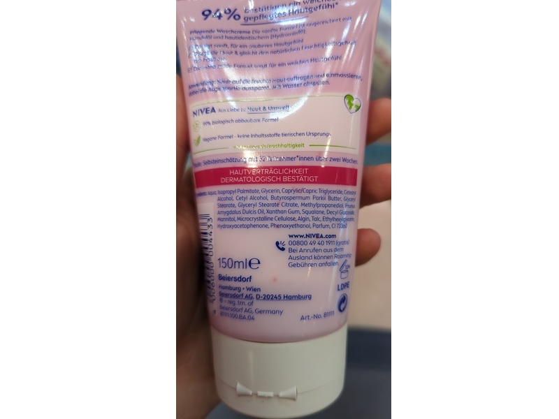 Nivea Nourishing Cleansing Cream, 150 mL