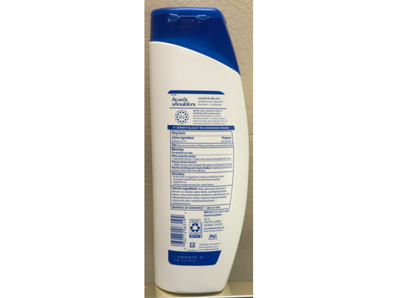 Head & Shoulders Smooth & Silky 2 In 1 Dandruff Shampoo + Conditioner, Pyrithione Zinc, 12.5 fl oz/370 mL