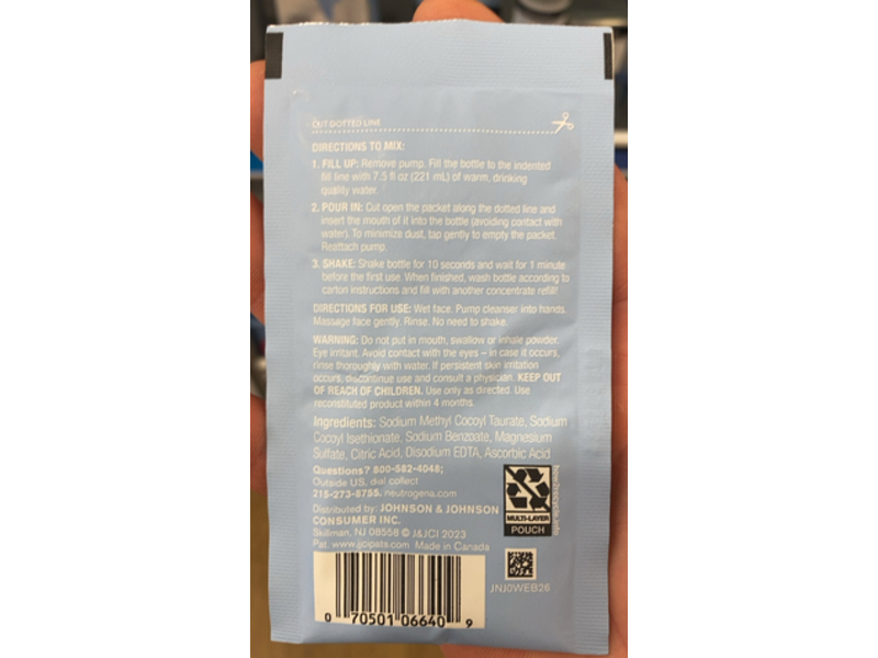 Neutrogena Gentle Foaming Facial Cleanser, 7.5 fl oz/221 mL