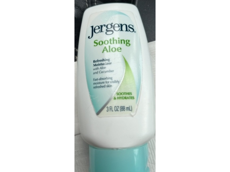 Jergens Soothing Aloe Moisturizer, 3 fl oz/88 mL