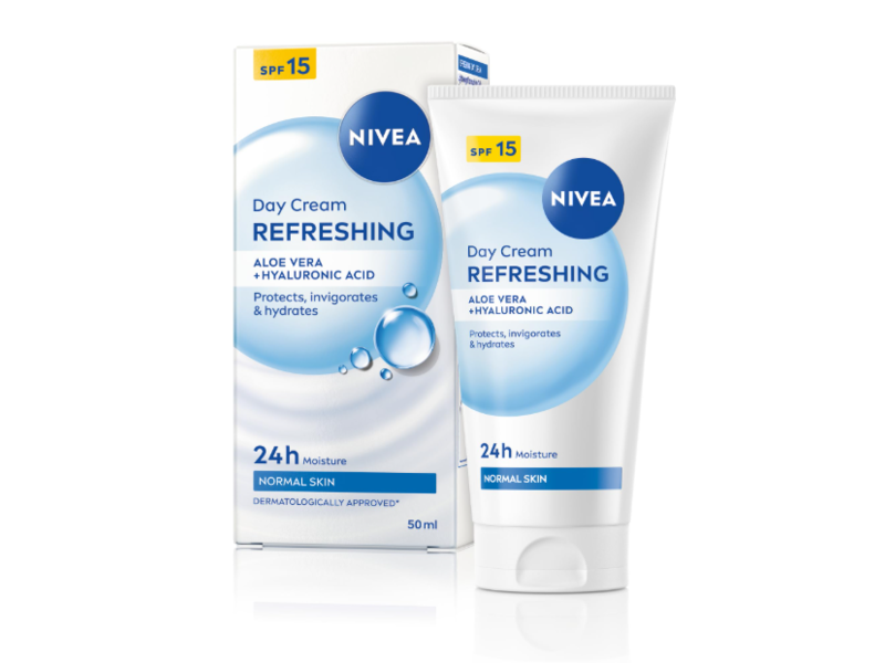 Nivea Refreshing Day Cream, Aloe Vera + Hyaluronic Acid, SPF 15, 50 mL