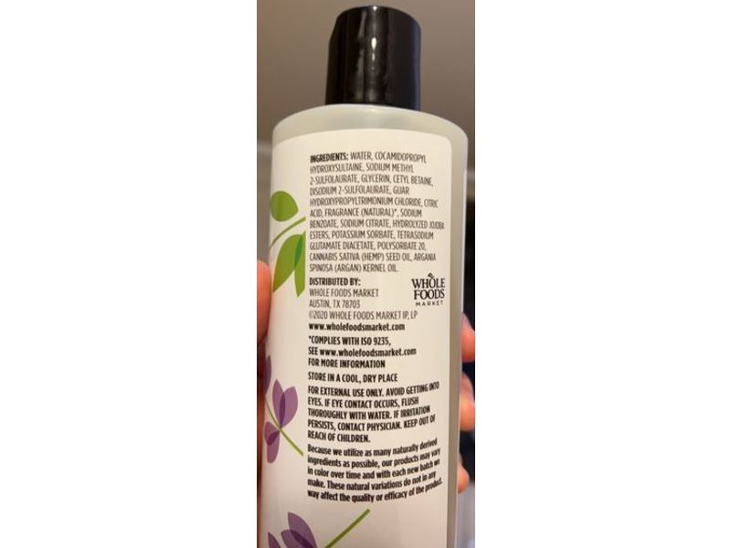 365 WFM Moisture & Shine Shampoo, Lavender, 16 fl oz/473 mL