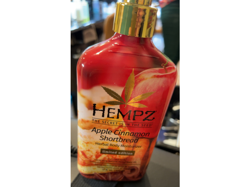 Hempz Herbal Body Moisturizer, Apple Cinnamon Shortbread, 17 fl oz/500mL