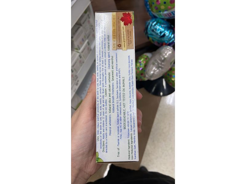 The Green Beaver Company Sensitive Teeth Toothpaste Fresh Mint, 2.5 fl oz75 mL