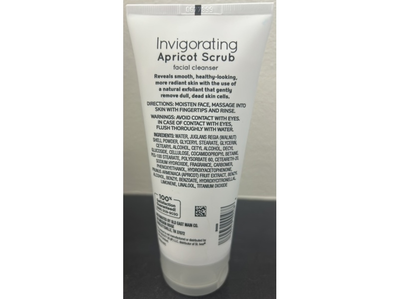Studio Selection Invigorating Apricot Scrub Facial Cleanser, 6 oz/170 g.