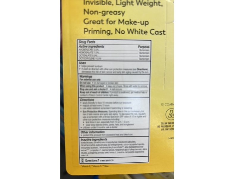 Olay Invisible Facial Primer + Sunscreen, Vitamin C, E & Aloe, SPF 35, 3.4 fl oz/100 mL