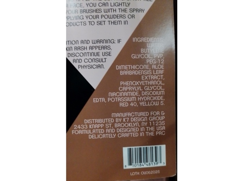 Le Mercerie Hydrating Glow Makeup Setting Spray