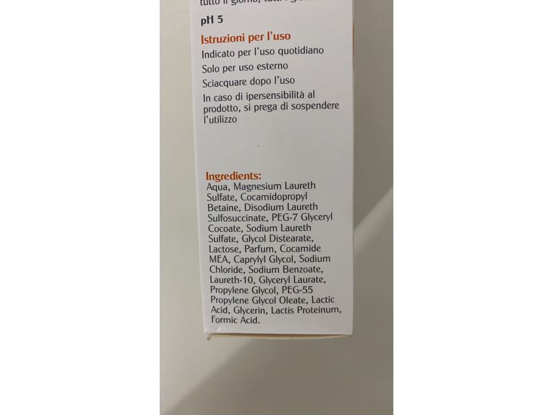 Lactacyd Protezione & Delicatezza Soap Free Feminine Personal Antibacterial Wash [Italian Import]