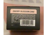 Huda Beauty Baby Bake Loose Baking & Setting Powder, Cherry Blossom Cake, 6 g - Image 4