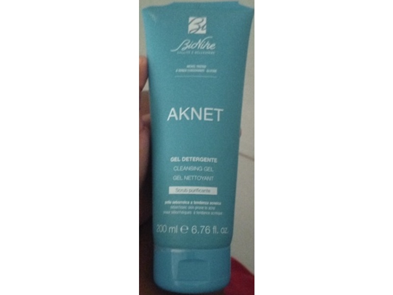 BioNike Aknet Purifying Scrub Cleansing Gel, 6.76 fl oz/200 mL