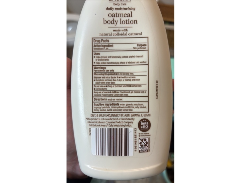 Lacura Daily Moisturizing Body Lotion, Oatmeal, 18 fl oz/532 mL