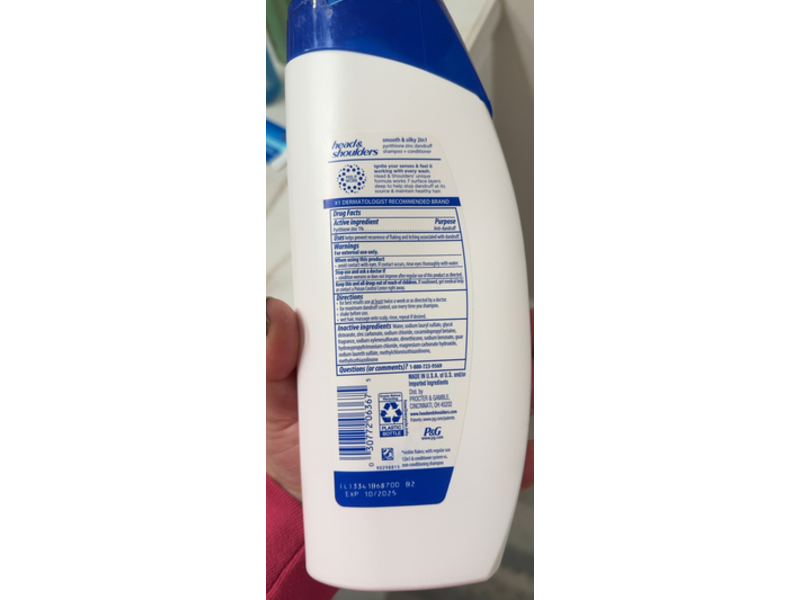 Head & Shoulders Smooth & Silky 2 In 1 Anti-Dandruff Shampoo + Conditioner, 20.7 fl oz/613 mL