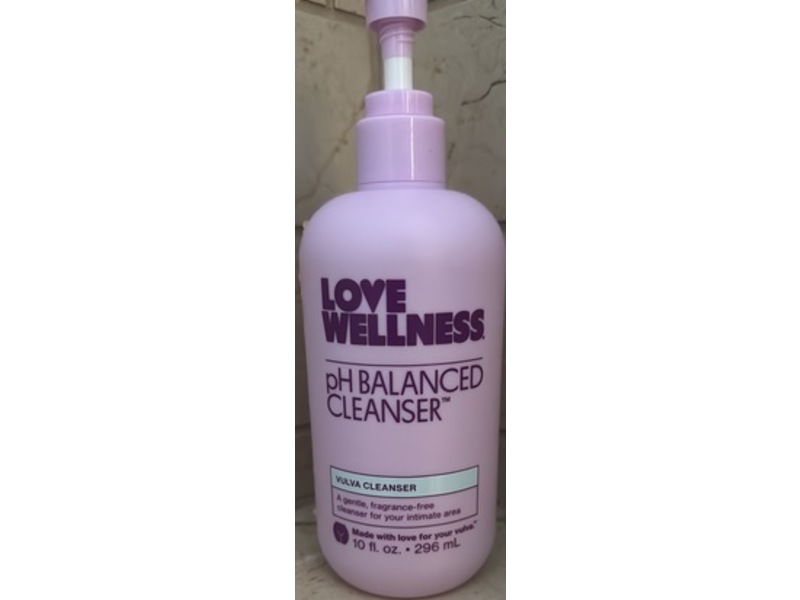 Love Wellness pH Balancing Cleanser, 10 fl oz/296 mL