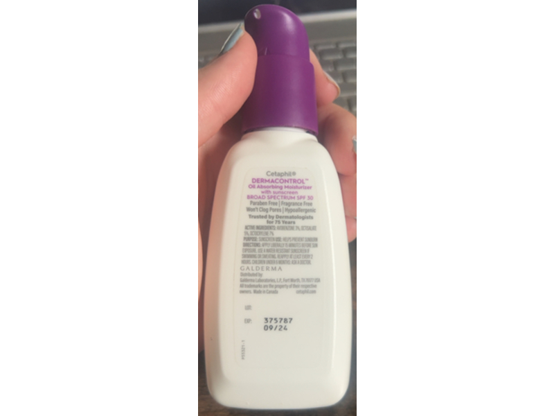 Cetaphil Derma Control Oil Absorbing Moisturizer Sunscreen, SPF 30, 4 fl oz/118 mL