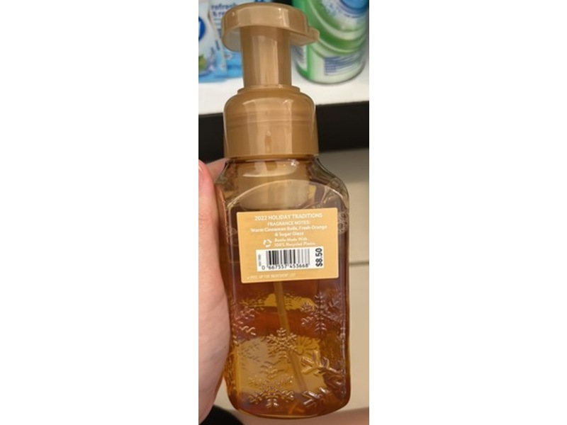 Bath & Body Works Gentle Foaming Hand Soap, Iced Cinnamon Rolls, 8.75 fl oz/ 259 mL