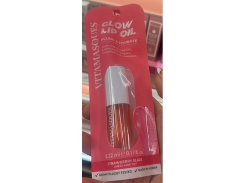 Vitamasques Glow Lip Oil, Strawberry Glaze, 0.17 fl oz/5.22 mL