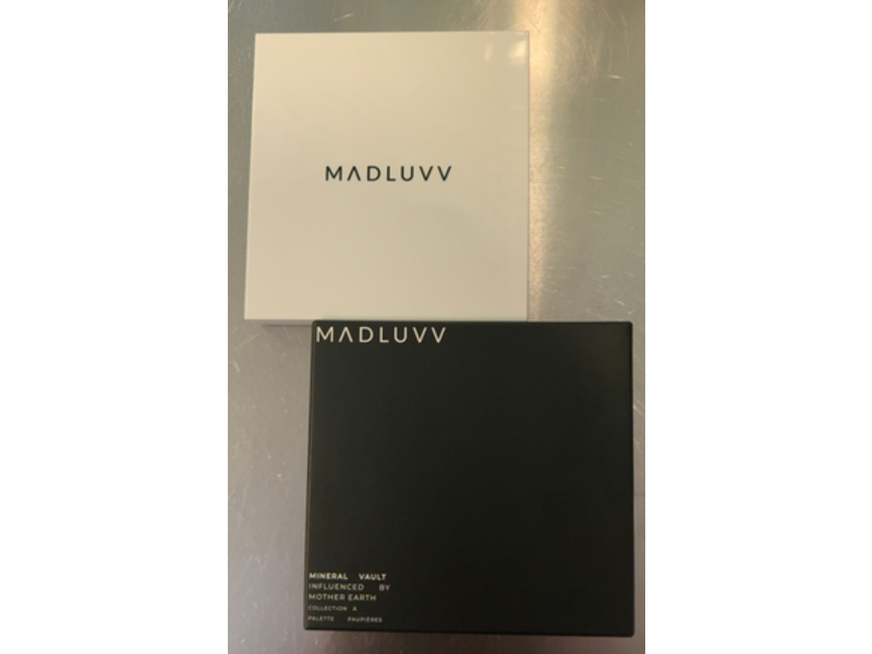 Madluvv Mineral Vault Eyeshadow Palette