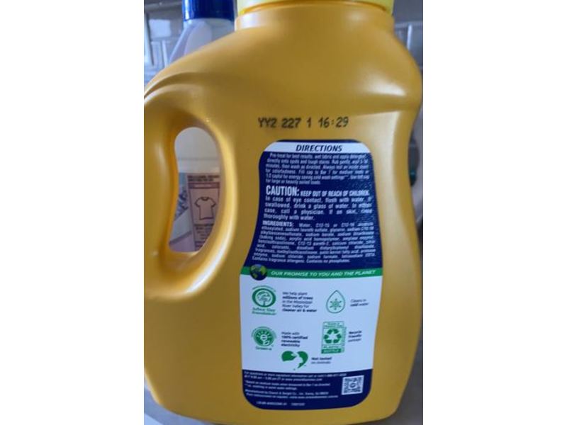 Arm & Hammer OxiClean Liquid Laundry Detergent, Fresh Scent, 35 Loads, 55.1 fl oz/1.62 L